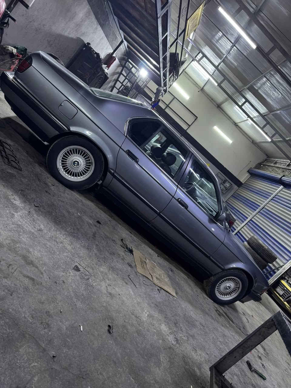 سلام عليكم
لبيع 735 السعر 65 وبيها مجال بسيط..
موديل 1990
فتحة سقف 
اوتماتيك 
داخل جلد وكنتارا لونين
صاج 
ويل شعاع خمسه ويل كب مع السبير 
باقي التفاصيل موضحة بالصور
***********
