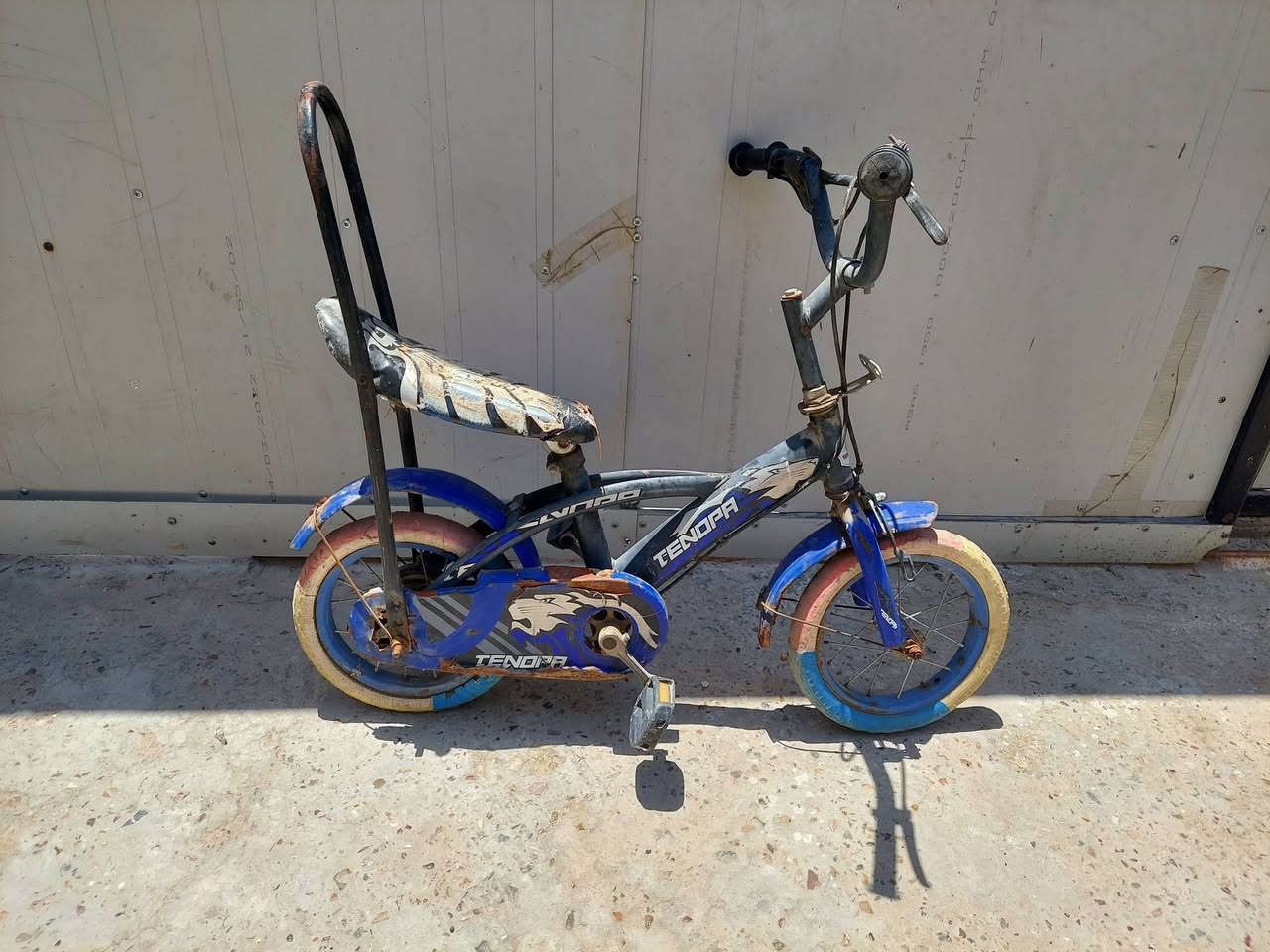 للبيع سعر الواحد ٣٠ الف الكبير
والوسط ٢٥ الف
والصغير ٢٠ الف


**إذا كنت صاحب هذا الإعلان وتريد حذفه لأي سبب، رجاءا أرسل رسالة إلى الدعم الفني**