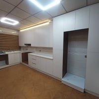 ئەم ئەشیایانە بۆ فرۆشتن زۆر تازەن 1.کەنتۆرێکی 5 تاک سەرەوەی کامل مەغزە...