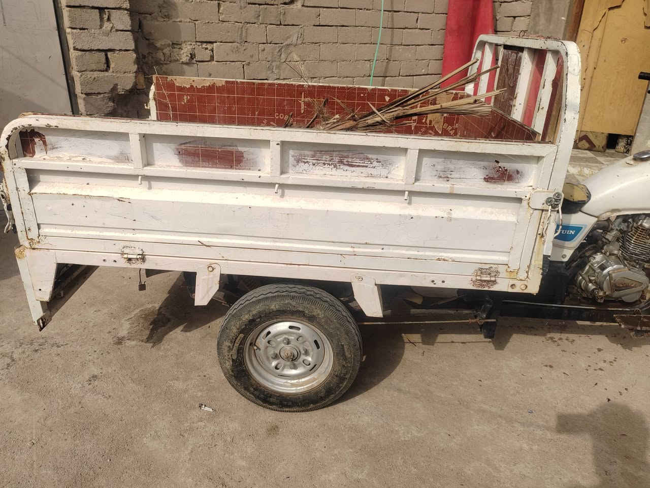 السلام عليكم ستوته للبيع موديل 14 ستوته جاهزه نظيفه محرك اكسن كهربائيات شغالههمقفوله اوراقها ضايعات مكفوله السعر مليون مكاني ناصريه مركز***********
