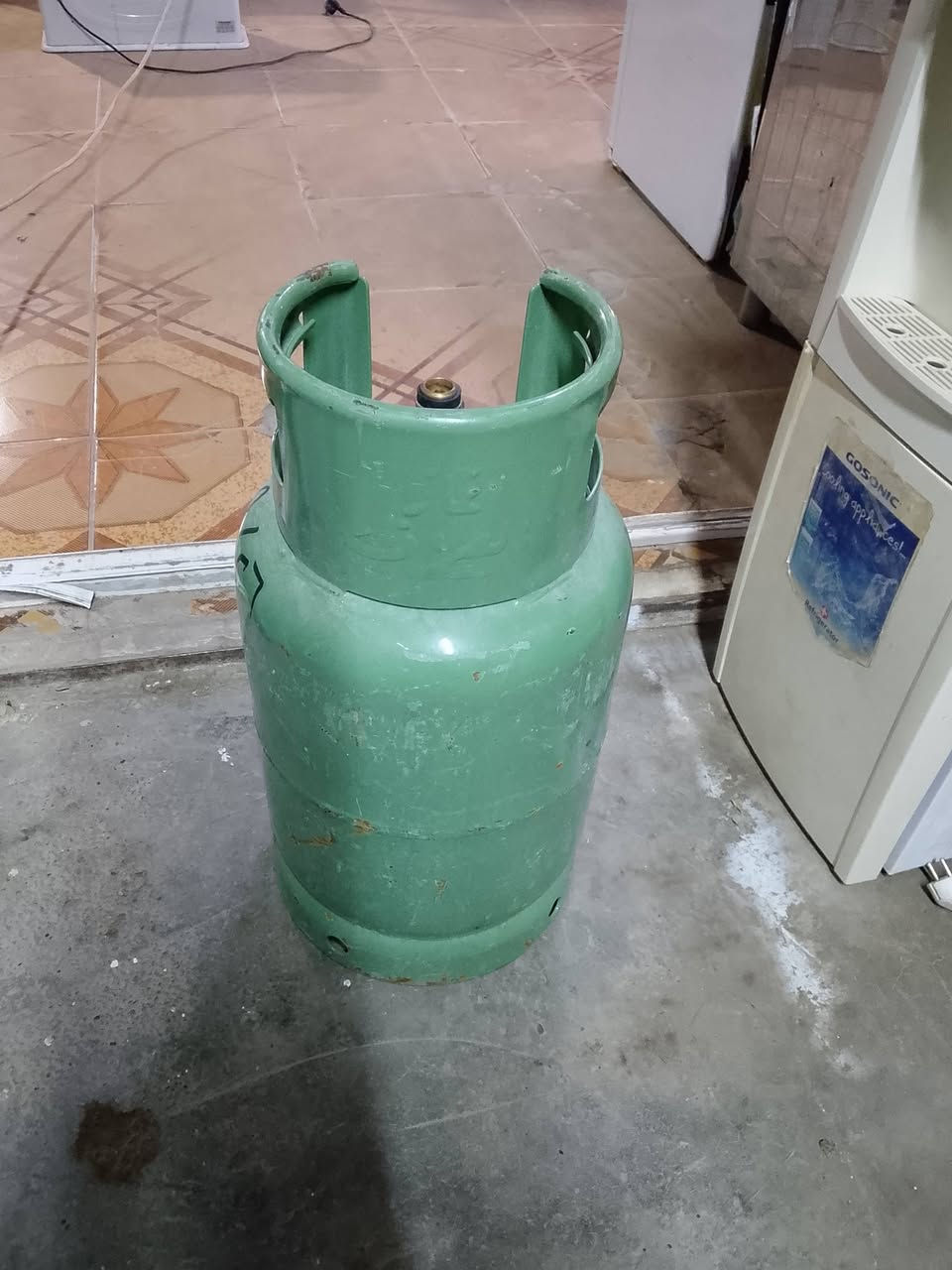 ثلاجتين نضيفات كلش شغالات فول
قنينتين غاز عراقي نضيفات 
خانقين محطة مقابل مركز شرطة ازاي 
مزاد محمد خانقين التواصل واستفسار 
***********
وشراء عراض مستعمل جديد 👉
