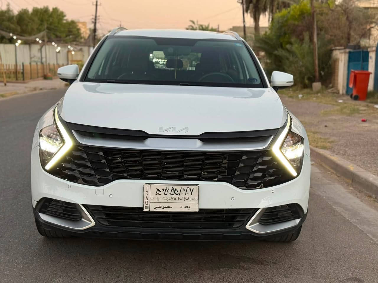 السلام عليكم
🚘 للبيع | كيا سبورتج 2023 خليجي
🔹 المواصفات:
✔️ شاشة
✔️ كاميرا
✔️ حساسات أمامية وخلفية
✔️ تحكم بالستيرن
✔️ شفتات على الستيرن
✔️مود درايف 
📍 الممشى: 27,000 كم فقط.
📄 الأوراق: رقم بغداد، تحويل مباشر، بدون أي نقص، وبعدها بوضع الشركة.
💵 السعر: 18,900 دولار، وقابل للتفاوض بشكل بسيط للجادين.
📍 العنوان: بغداد – اليرموك.
📞 للاستفسار: ***********
