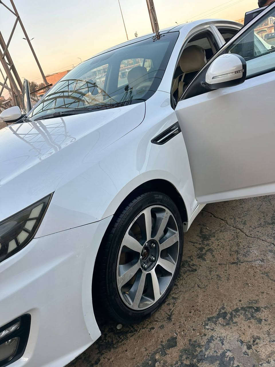 للبيع كيا اوبتما 12 خليجي محرك  2000 فول سياره مقفوله رقم بغداد ***********
