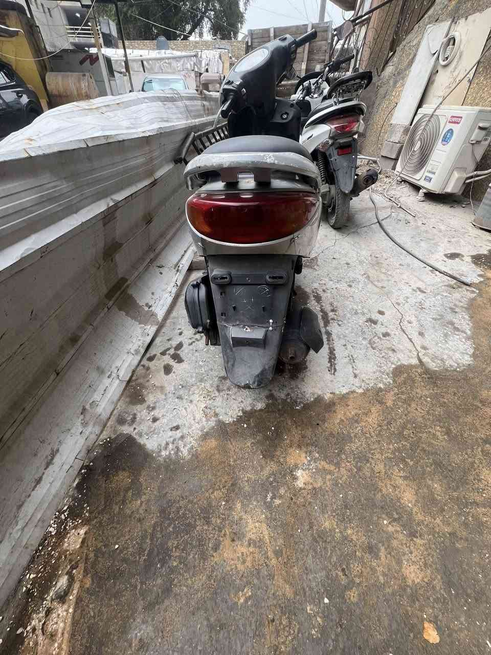 دراجه بريز ١٤٠ للبيع مكاني شارع فلسطين رايده ٦٥٠ رقم تلفون                     ***********
