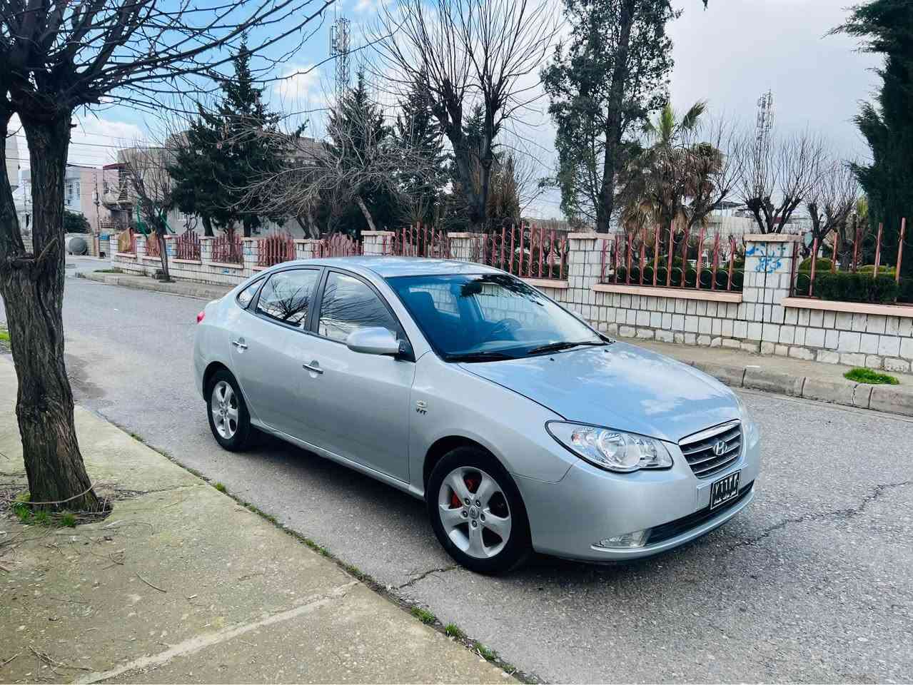 هۆندا 2009
نرخی خواربازاڕ
سەیارەکە نمونەیە لەجوانی 
مەکینە  بجوکی دکشن بەرز
گێرومەکینەبە شەرت
بێ دەعم ولێدراو
بێ ساردو شوخت
***********
***********
شوێن: قەلادزێ بشدار, السليمانية
