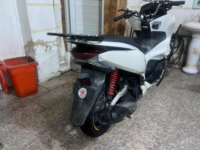 سلام عليكم بي سي آكس جيل الثالث
الدرجه برغي ما مفتوح بيها الدراجه فول 

السعر 13 ونص وبيها مجال ***********.  مكان بغداد حي اور
