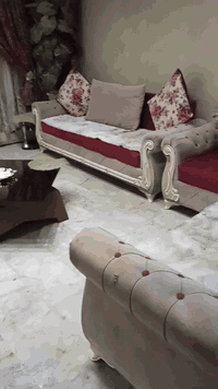 #دار_للايجار_في_حي_الفرات_مقابيل_حديقة
ايجاره 425 ماء كهرباء على صاحب الملك
تفاصيل الدار #مؤثث
#مساحة100م
#الطابق_الارضي_مطبخ_صاله_استقبال_صحيات 
#الطابق_الاول_غرفة_نوم2_صاله_صغير_صحيات
للاتصال والاستفسار اكثر
***********
