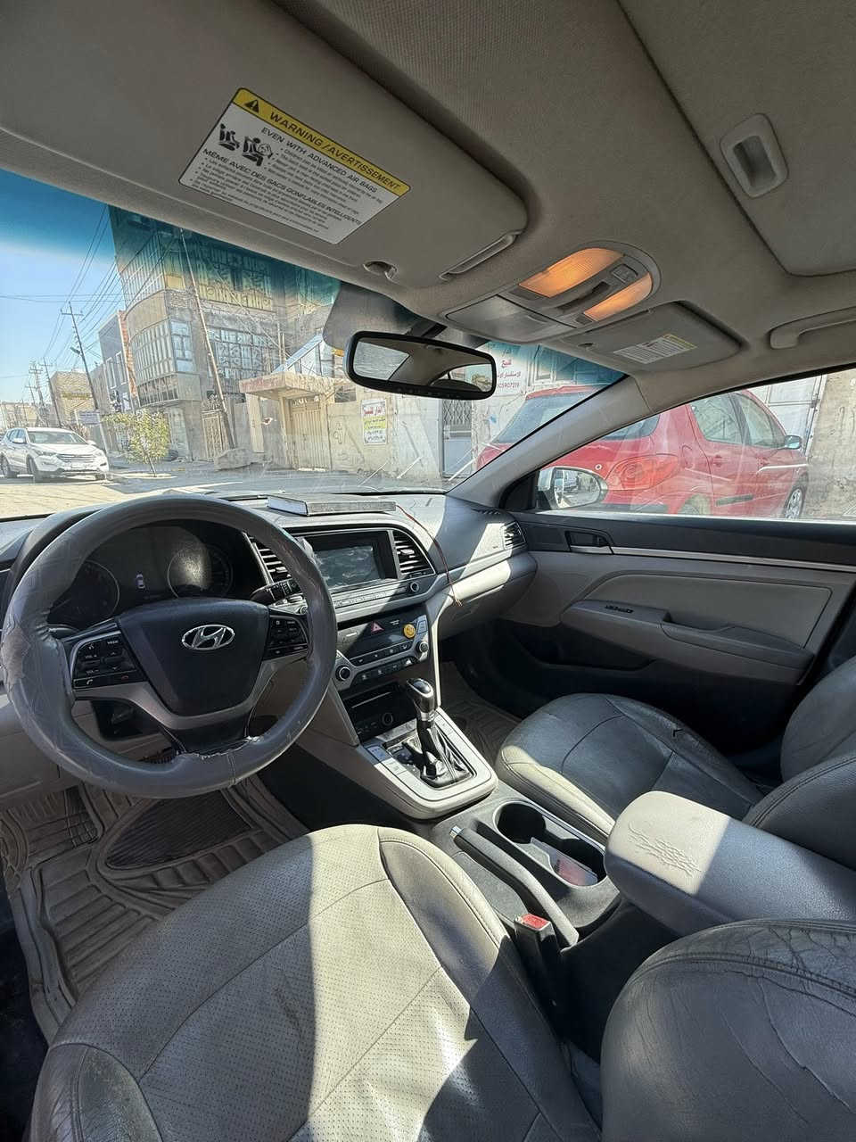 النترا 2018 كوري 
محرك 2000 دوش
فول 1/1
رقم اربيل تحويل او وكاله
3 بصمات
فتحه 
5 ويل كب
كشنات جلد
كشنات تدفئه
بيها جاملغ معدل وبنيد مبدل
محرك تبريد مكفولات
مكاني نجف 
لاتصال 
***********
