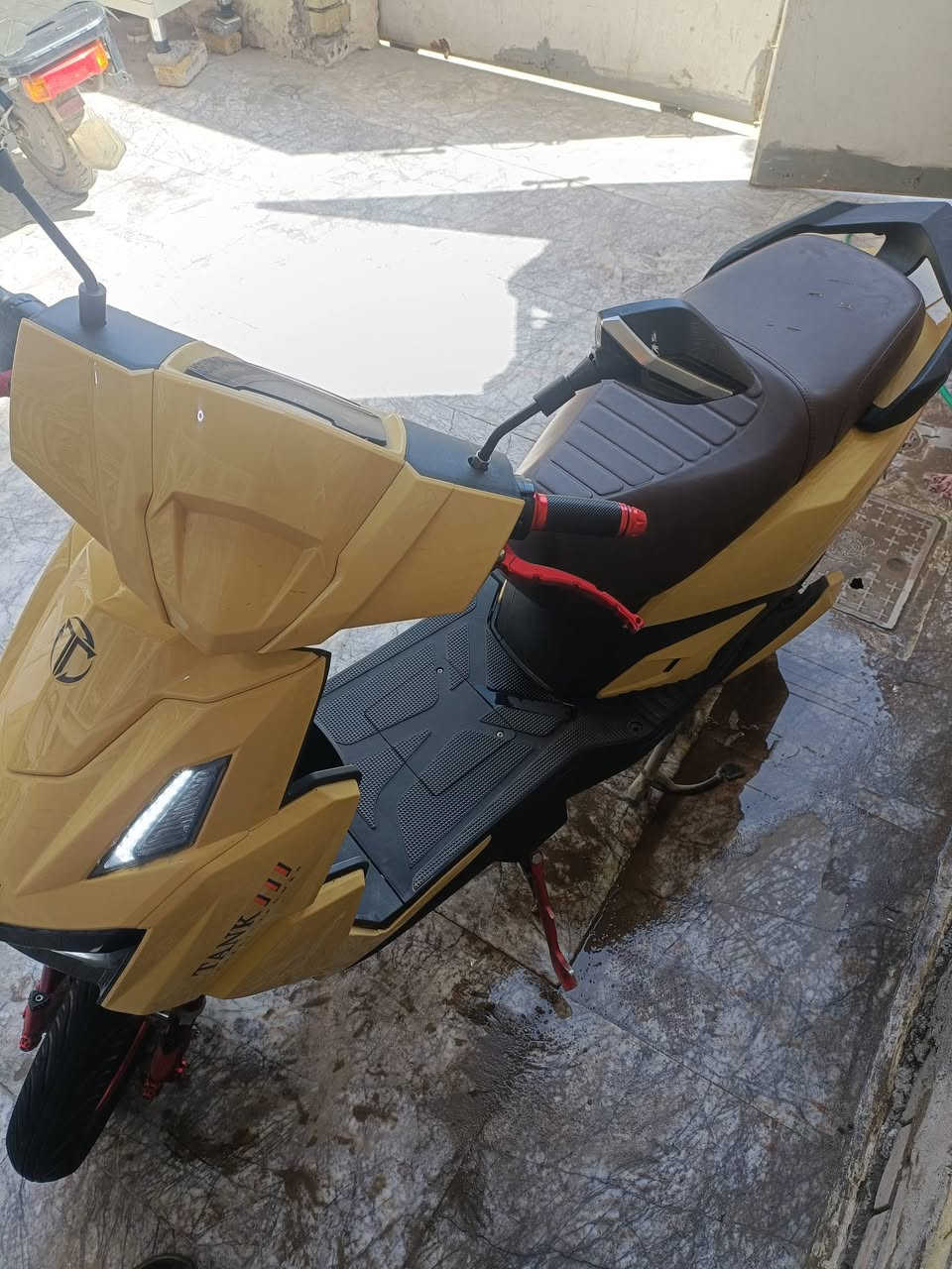 سلام عليكم دراجه TAKK دراجه تخبل وبيه هواي تزويد من دبلات خلفي ومامي يدات رياضي ستان صفح رياضي مفتاح مال سويج رياضي تزيد ودراجه تخبل رقم ***********
