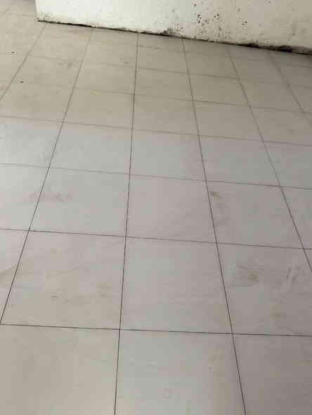 خلفه سرميك مصري درجة اول جميع انواع السرميك مرمر وكاشي رقم واتس ***********
