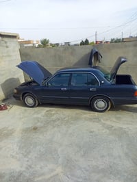 للبيع كراون أرنب 1994 نضيفه كلشي ما يعوزها محرك بطه 2500 /تبريد وتدفئة...