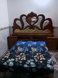 غرفه للبيع نضيفه فقط الجربايه وا الميز +المندر 07718571745