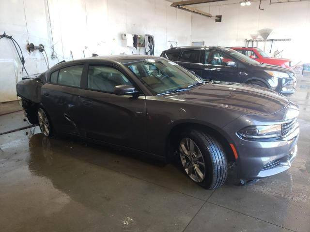 السلام عليكم جارجر sxt موديل 2022 للبيع مكان السيارة بغداد الكرخ السيارة خير من الله الحادث مثل ما موضح ب الصور السيارة حاليا جاهزة انگر سلف واطلع ماناقصه اي  شي تحويل ثاني يوم گير ومكينة مكفولات السعر 190$ وبيه مجال للتواصل ***********
