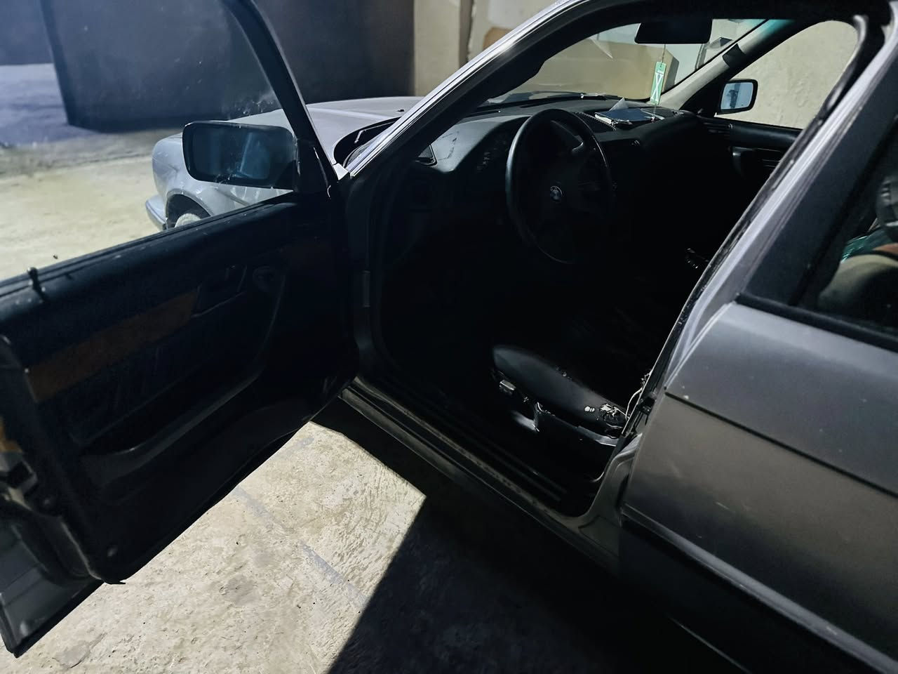 للبيع ٥٣٥ كلشي بلاد موديل ٩١ كير ميكانيكي مكينه وكير حاويه جدد تبريد ثلج بيع مستعجل سعر ٥٧ وبي مجال  مكان السياره بغداد ابو غريب ***********
