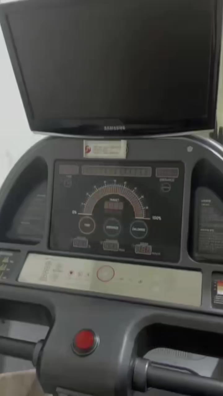 جهاز جري رياظي
اصلي أوربي 
بعده بلجيس نضيف 100٪

وزن مفتوح لكل الأحجام 

للبيع للاستفسار 
***********
