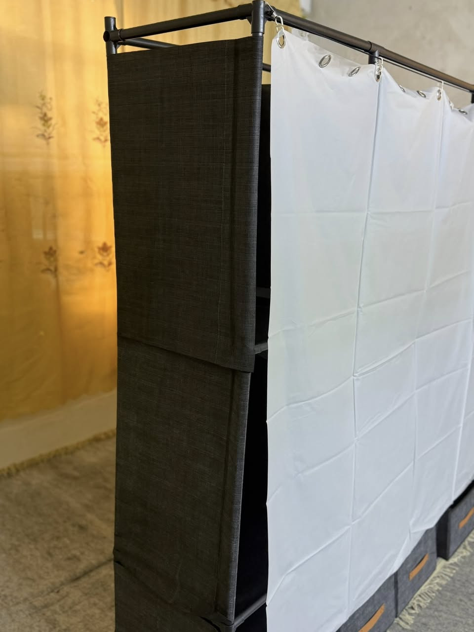 متــــوفر ••••••••
دولاب ملابس متنقل 
القياسات 170 سم * 155 سم
انطوني سعر وبالعافية عليأخذو


**إذا كنت صاحب هذا الإعلان وتريد حذفه لأي سبب، رجاءا أرسل رسالة إلى الدعم الفني**