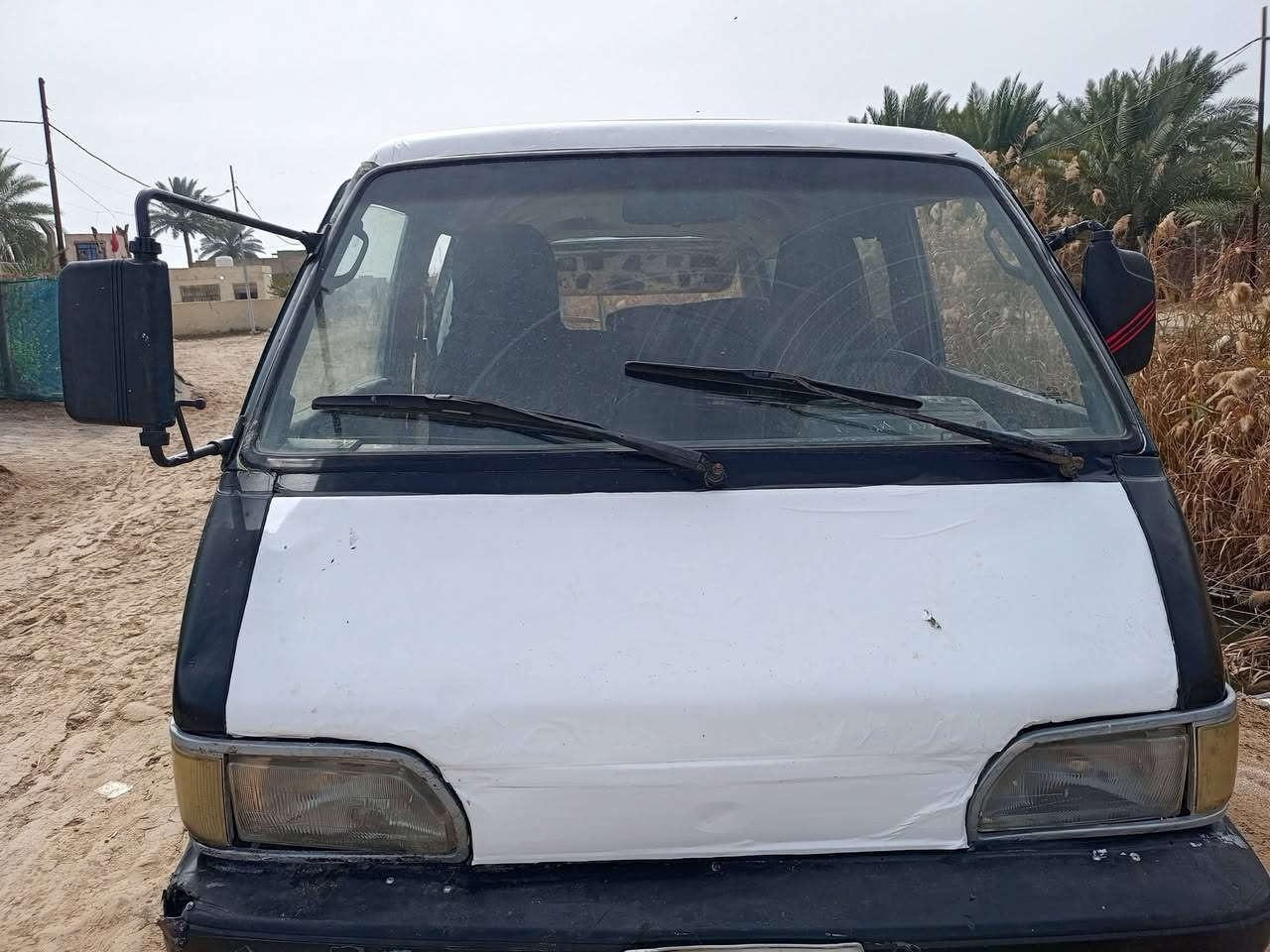 كيا بستا 94بغداد مصفره ماعليه دينار رقم الماني 25$ بيه مجال  صاحبه بالكاظميه ماواصله. بيه خط بياع باب المعظم
***********
