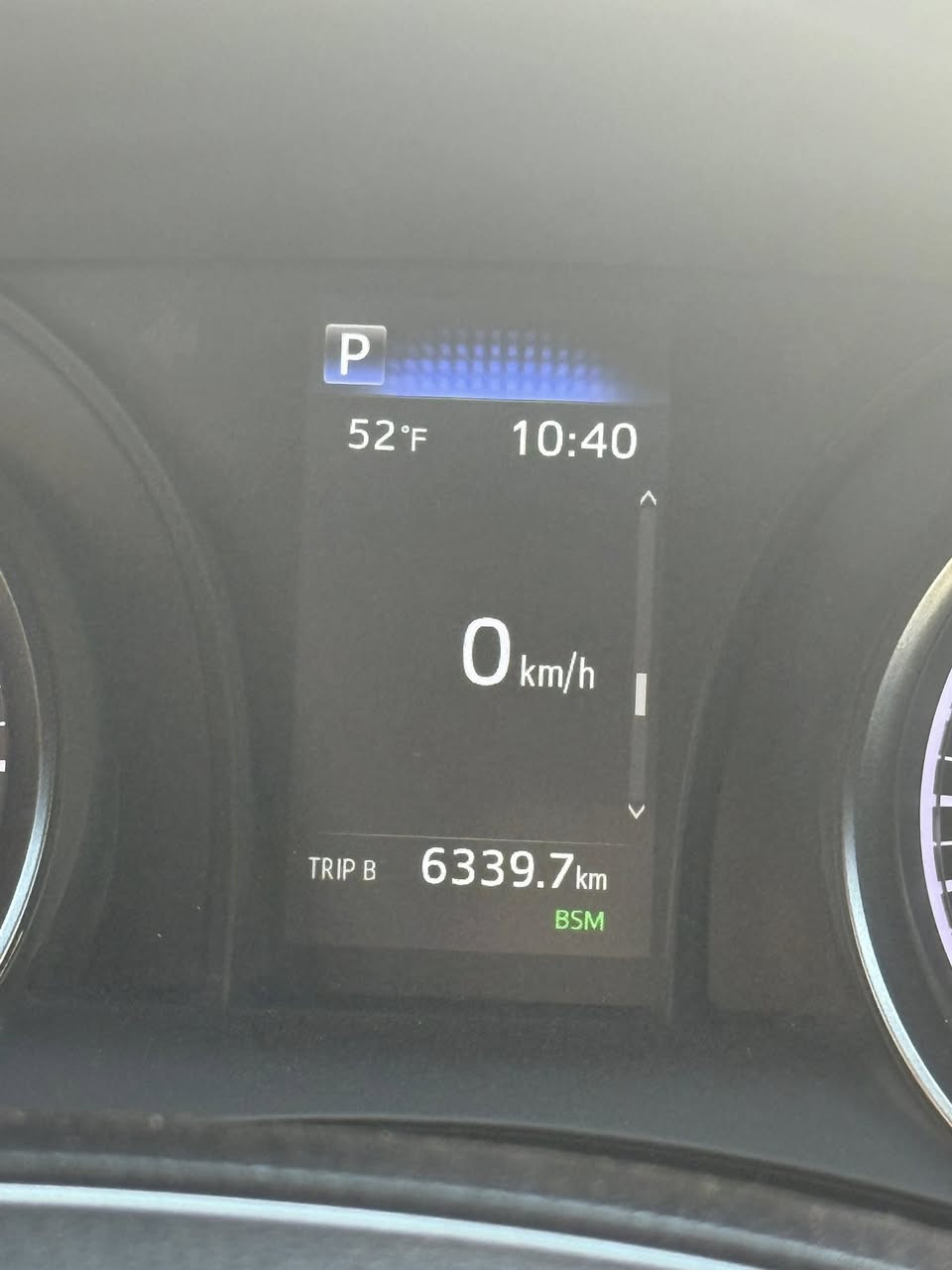 السلام عليكم 

كامري ( 2024 se )

محرك 4 سلندر 

كير اوتو

ماشيه 35 م تقريبن

رقم اربيل سنويه بأسمي

((((ملاحظة السيارة بدون قطره صبغ وبدون ايربكات)))))))

السياره مال جناي ومابيها اي مصرف خلاص يعني الف ماتصرف عليها 

المواصفات

داخل اسود 

كشنات جلد 

كامره خلفيه دواره

1-تحكم استيرن

2-شفتات استيرن

3-توقف ذاتي 

4-تحديد مسار 

5-كروس سرعه

6-مود قياده 

7- نضام ال eco

8-نضام ال normal

9-نضام ال sport

10-نضام outo hold

اخوان السياره حادثها دعاميه اماميه فقط بدون اي دواخل

بسعر 

250وبيها مجال 

للاستفسار 

***********

مكان السياره موصل
