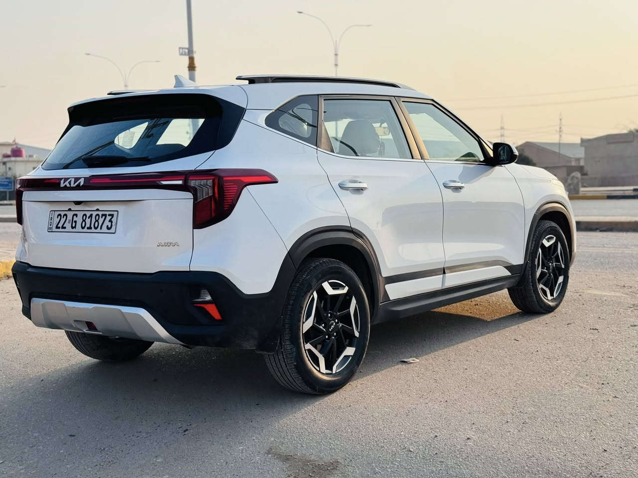 السلام عليكم 
للبيع كيا سيلتوز 2024 خليجي كفاله عامه ما عدا شخط بكد اصبع بدون تصليح السياره حلوه وجديده كلش مابيه نقص ابد گير ومكينه وحدايده شرط السياره فول مواصفات بانوراما بصمه تشغيل عن بعد هاند بريك كهربائي ومواصفاته معروفه ماشيه اقل 30 الف رقم شمالي مداور او وكاله بكيفك 
مكان السياره السماوه  للاستفسار ***********
 السعر 183 قابل للتفاوض بعد معاينه الشراي
