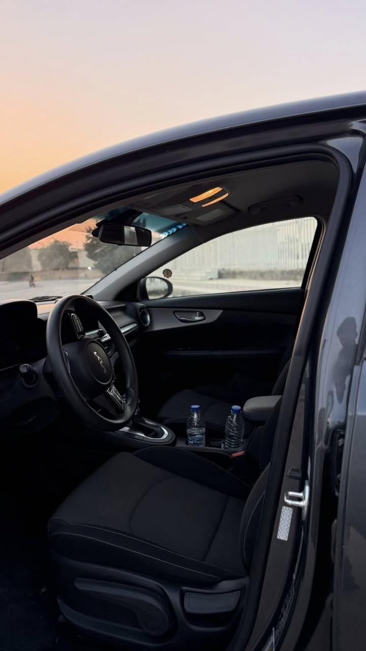 السلام عليكم  KIA فورتي 2023
ماشيه 27 مرقم ذي قار باسمي

  

 تبديل جاملغ وتصليح بالبنيد 

 بدون ارباك

السعر147 

للاستفسار ***********
