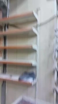 رفوف للبيع  مع رفوف سفينه ٣ * ٣ تفاصيل عل خاص او اتصل ٠٧٨٥٧١٣٠٠٠٨