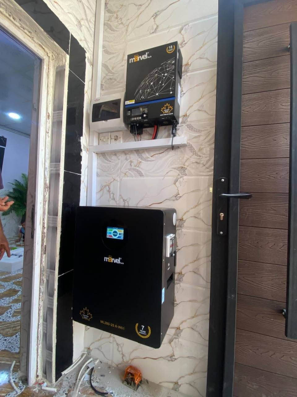 ☀️ شركة النور الهندسية للطاقة الشمسية ☀️
التميز في الأداء.. الرقي في التصميم 
(الحويجة حي العسكري) 

إذا كنت تبحث عن الجودة، الكفاءة، والجمال، فنحن خيارك الأول. تم تجهيز المنزل بمنظومة ذكية توفر:

⚡ 8 أمبير نهاراً

🔋 6.5 أمبير ليلاً

🔄 تناوب ذكي تلقائي مع الكهرباء الوطنية.

🛠️ المواصفات الفنية (مكونات عالمية)
الجزء التفاصيل والمميزات
الإنفيرتر Marvel ذكي (4KW) -  (ضمان سنة).
الألواح  16 بازبار لأعلى امتصاص. العدد 4 نوع لونجي 
البطارية ليثيوم Marvel 7.2KW) - عمر 8000 دورة، ضمان 7 سنوات، شاشة ذكية.
الهياكل حديدية ثقيلة مقاومة للصدأ ومصممة للظروف الجوية الصعبة.
التوصيلات كابلات DC أصلية (4 ملم) مع وصلات MC4 المخصصة.
🎁 عروض خاصة بمناسبة افتتاح موقعنا الجديد!
🛡️ ثقة | أمان | استفادة ⚡

📍 العنوان: الحويجة - قرب الدفاع المدني. 👷‍♂️ بإدارة: المهندس علي حسين.

📞 للتواصل والاستفسار:

اتصال: [***********]

واتساب: [***********]
