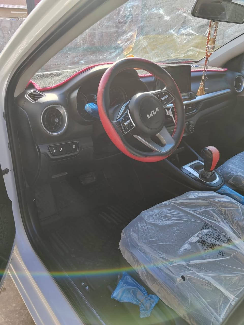 سلام عليكم
كيا فورتي.              للبيع
موديل                                          2022
مواصفات رادارات اماميه خلفيه
تحكم ستيرن
وبعد بيه هواي مواصفات
مكينه                     2000
سونار مرفق بل منشور
ماشيه 11 الف حقيقي 
السياره معوقين بعد 2 سنتين تصير حره
مكانه بغداد الشعب
السعر        140 وبيه مجال 
الرقم.                ***********.    واتساب
