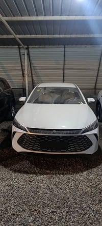 بي واي دي موديل 25 زيرو  داخل أبيض  السعر 19500 الستفسار 07714865014