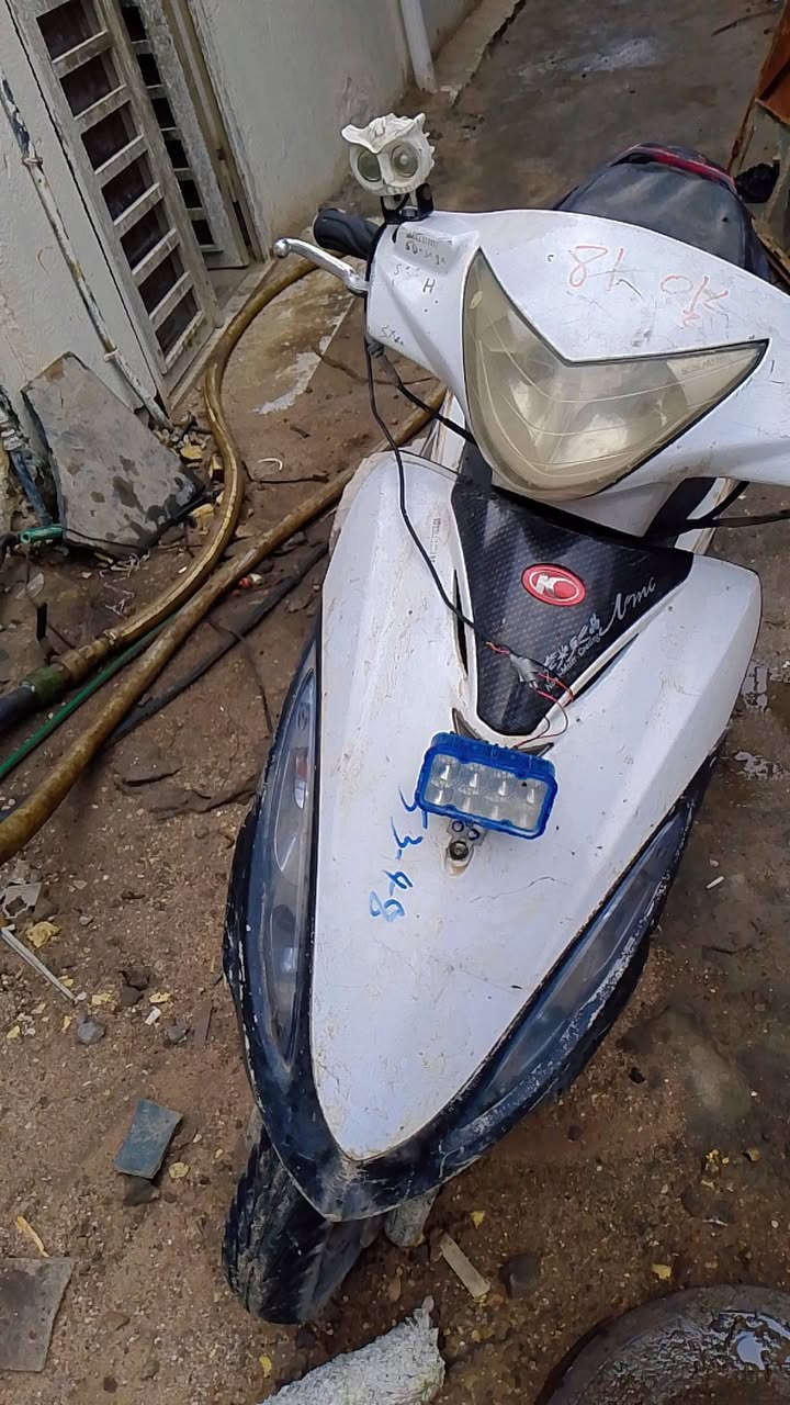 جي فور كايمه ابيع كوم حديد ب 150 وبيها مجال


**إذا كنت صاحب هذا الإعلان وتريد حذفه لأي سبب، رجاءا أرسل رسالة إلى الدعم الفني**