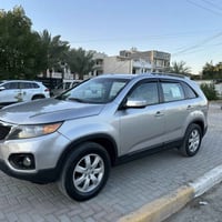 سورنتو للبيع وارد امريكي موديل 2013 حادثه قبق جنطه والجاملغ خلفي فقط م...