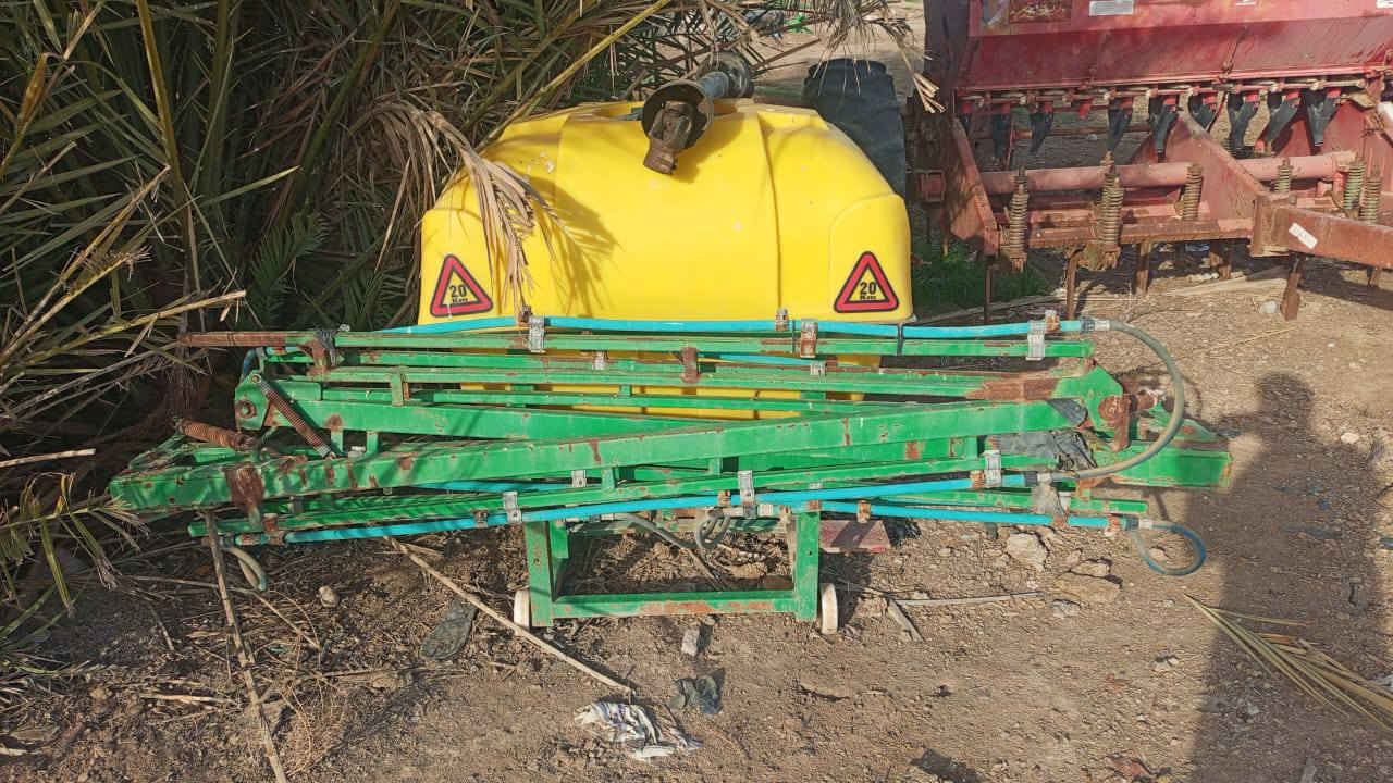 للبيع مرشه كوبرا وناثره سماد تحكم هيدروليك في واسط العزيزيه تفاصيل أكثر على رقم***********
