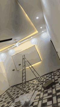 ️ أبو ملاك الكهربائي ⚡️
خبرة في جميع أعمال الكهرباء المنزلية والتجارية 🔌
🔧 صيانة – تمديدات – تركيب – تصليح
📍 نعمل داخل مدينة كركوك 

للإستفسار أو الحجز تواصل معنا عبر الصفحة ✅
رقم الهاتف : ***********
***********
