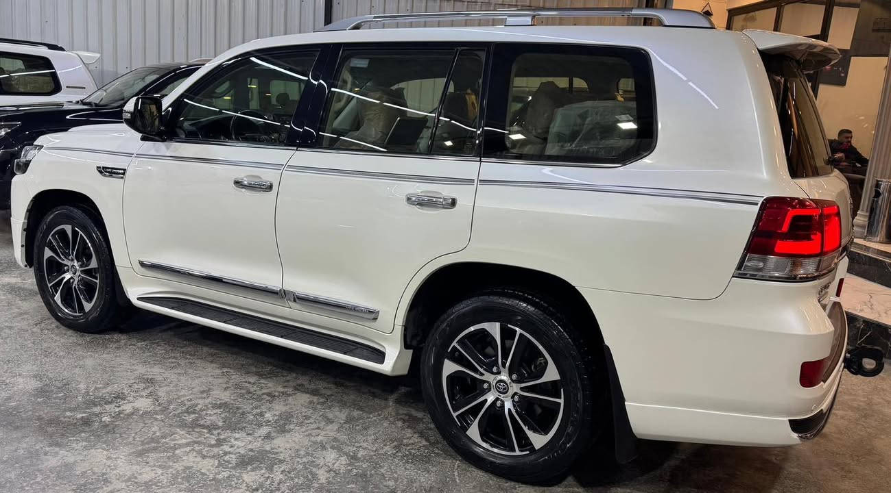 لاندكروز 2021 بحريني للبيع
مكفولة كفالة عامة
فووول مواصفات 1/1
بصمة
فتحة
كشنات جلد كهرباء
ماشية 62
تشغيل عن بعد
مري قلاب
3 شاشات
حساس امامي خلفي
محرك 6 سلندر
شاحن موبايل
مري شفط
صندوك كهرباء
السيارة فووول للاخير
السيارة جديدة لوك
السعر 570 $
الكريعات / شارع الوقف السني ( معرض اودين )
للاستفسار اكثر

*********** 
***********     ابو نمر
