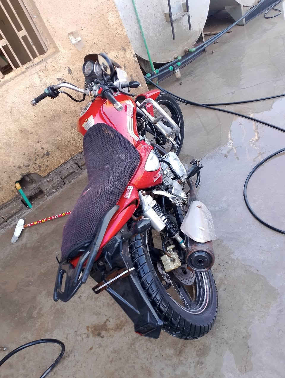 سلام عليكم بيع مستعجل 
 #موطور سنكي موديل 17 اوراق  كامله كهربائيات كلها شغاله مبدل كشر امزت محرك 150 مفتوح لا تنقيص ولا تبخير مكفول مكاني الدجيل خاص مفتوح السعر650 وبي مجال بسيطط
***********
