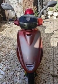 دراجة+خوذة لبيع ..سعر 200الف وبيها مجال بسيط 07818100741