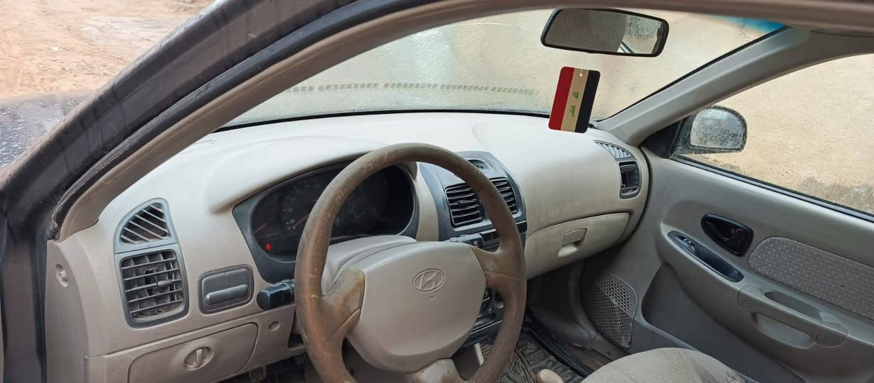 للبيع اكسنت 2009
سياره جديده وحلوه مابيه اي نقص 
كير ومحرك شرط تبريد ثلج تدفئة شغال 
بدون صبغ بدون معجون بس الهلال خلف السائق خياس مصلح يم التاير خلفي
مكان السياره صلاح الدين الضلوعية 
***********
السعر 37بيه مجال 
يرهم مراوس 
باقي التفاصيل اتصل وتدلل
كير عادي 
السياره منفيس اوراق موجوده كامله وصاحب السياره موجود
والسوك كلشي بيه
