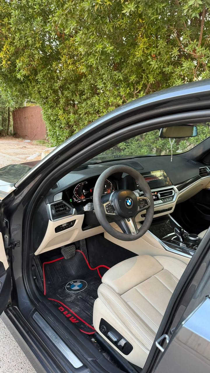 للبيع BMW 330i وارد أمريكي 

فول مواصفات الموديل: 2022
 المحرك: 2000cc توين تيربو
 الممشى: 73 ألف كم
    • السياره نضيفه جدا
 المواصفات:
   • داخل جلد ابيض فاخر
• فتحة سقف
• شاشة ديجيتال
• كاميرا خلفية
• كشنات كهرباء + تدفئة
• هيتر ستيرن
• أبواب بصمة
• مرايا كهرباء
• لايتات أمامية متحركة ويه الستيرن
• إضاءة داخلية LED متعددة الألوان
• ⁠داتا شو 
• ⁠حساسات كامله 

 الصيانة:
• صيانة كاملة عروش

الحادث:
• جاملغ + باب مبدل حادث بسيط 
• التبديل نفس اللون
•البنيد مصبوغ 
السياره باسمي تحويل مباشر
مكان السياره بغداد
 للاستفسار والاتصال اواتساب: ***********

🔴 علق سوف يوصلك الرسائل سعر

