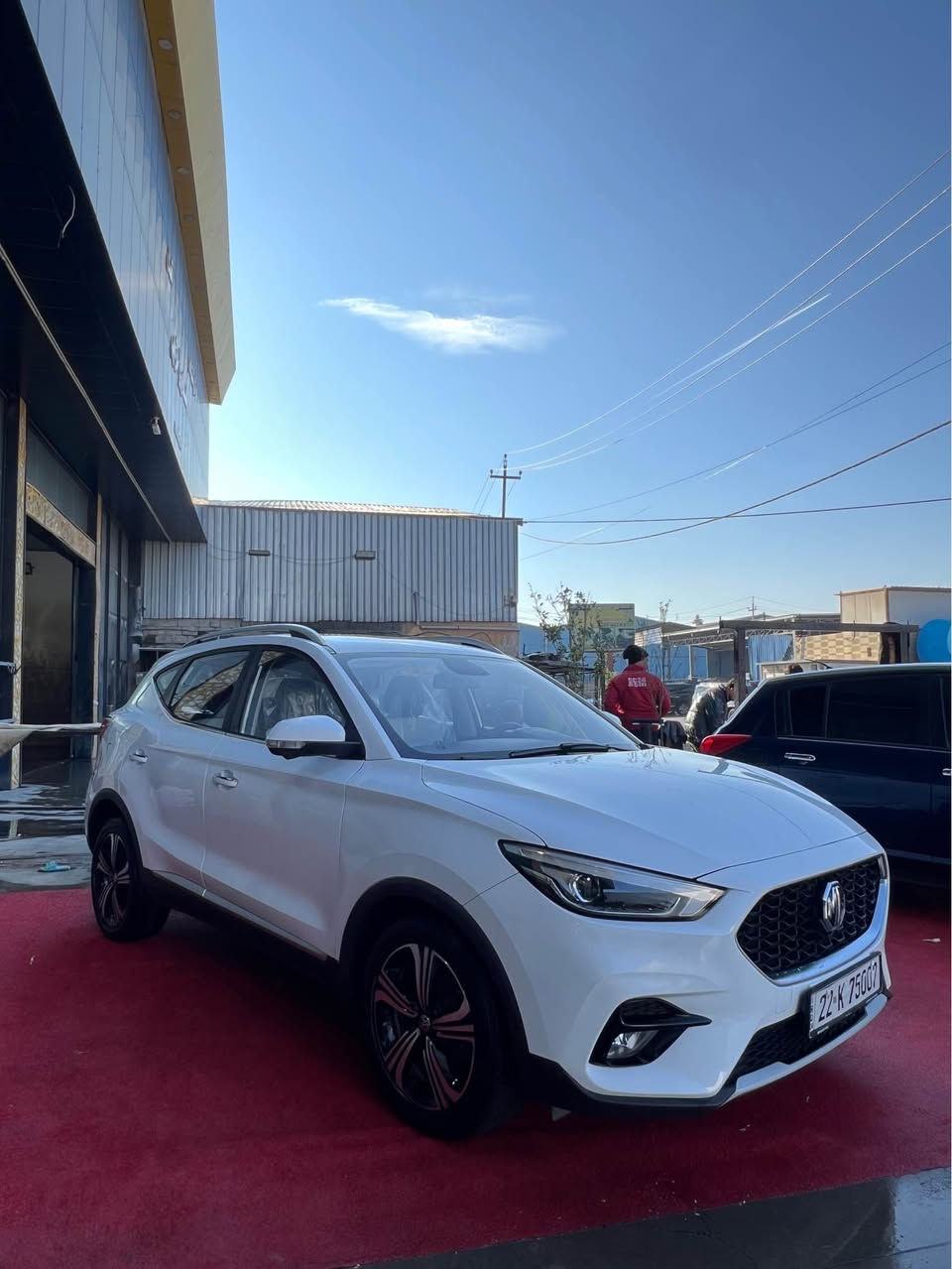 MG ZS
موديل 2023 
شريكة اربيل MG 
معرك 1/5 بئ توربؤ مرغوب 
54/000 هه زار كيلو مه تر رؤيشتوه 
معرك و گير و كاره باييات هه مووى به شه رت 

مواصفات / شاشه ايپاد بيلادى / پانؤراما / كوشين جلد و هيتر / كوشين كاره بايي / 5 كاميره و 360 پله / حساس 360 / تعديد سرعة / لايتد ليد / بسمة / گير عادى و توماتيك / ڤؤليؤم / نيزامى carplay / نه ينؤك كاره بايي و شه فت / فول فول. 

ته نها ده رگا و جاملغى گؤراوه و سبغ بى تعديل و بى داخلى هه مووى به شه رت 
 
هه موو شتى بيلادى خؤى ماوه ته وه 

*********** تلفون ☎️ أربيل, العراق
