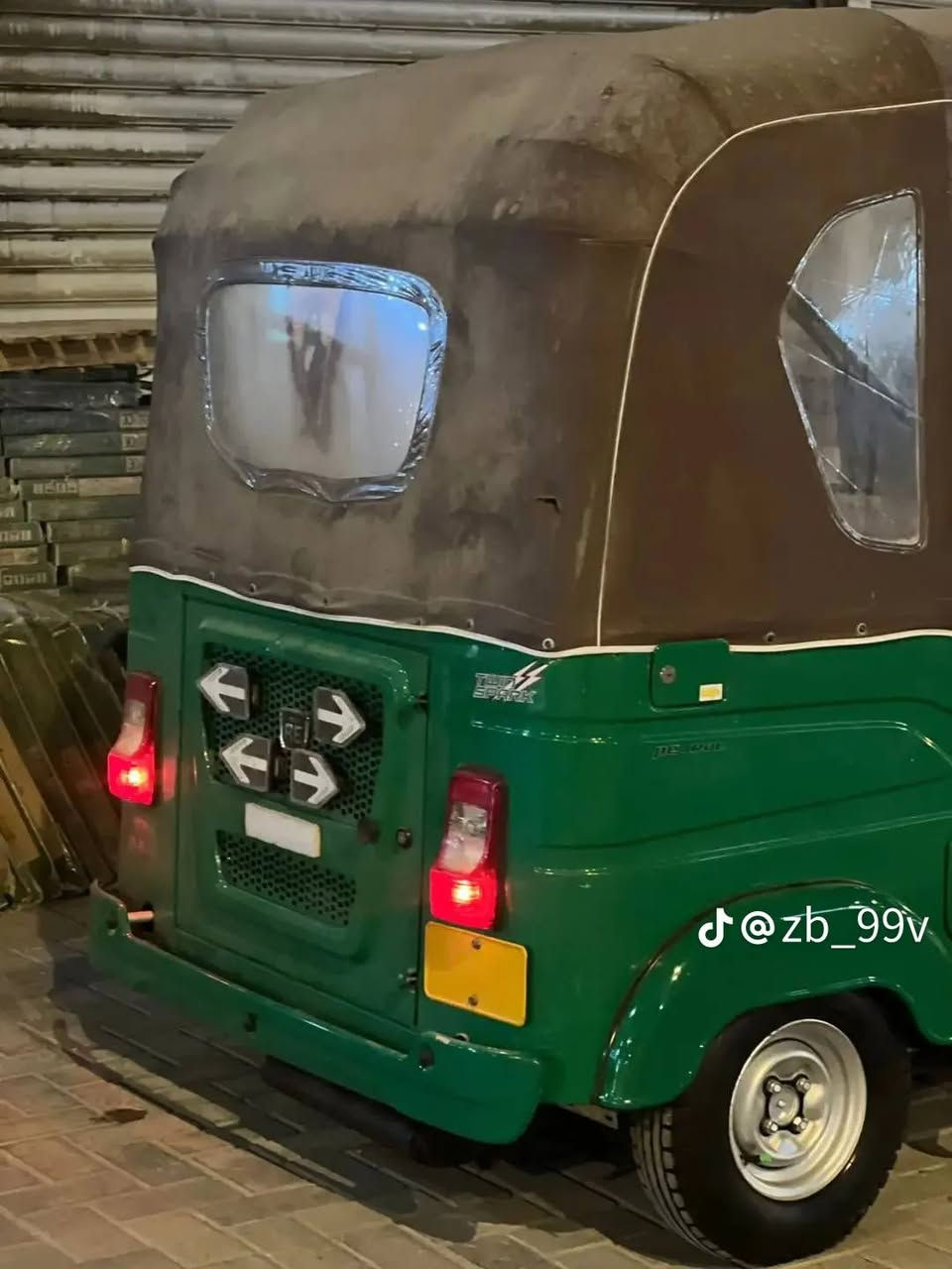 سلام عليكم شباب تكتك لبيع مديل 21شعر 12 كفاله عامه  وكينه مكفوله لاتبخير ولا تنقيص  وتكتك شوف عينك ‏‪***********‬‏
