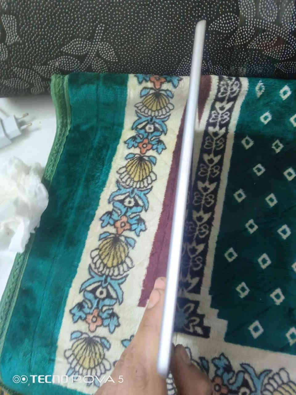 ايباد ٩ ذاكره ٦٤ بي فطرين صغار ما مأثرات على الشاشه السعر ٢٢٥ العنوان بغداد ***********
