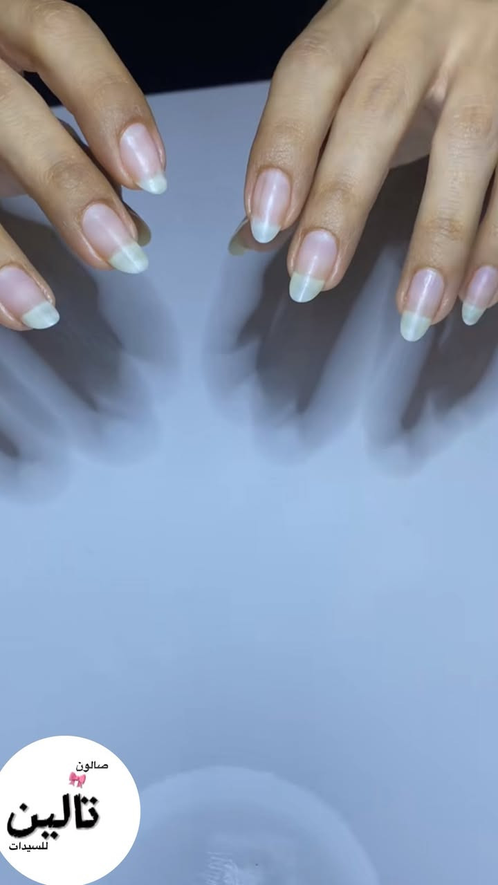 صالون تالين للسيدات 🎀
 قسم الاظافر 💅🏻
جمال الشغل يمنا 💖
ازالة الجلش والتركيب واعادة الاظافر  صحية 👍💖
العنوان بغداد/البنوك شارع النداوي 
للحجر والاستفسار ***********
