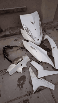 كفرات جي تي ار كاملات اصليات وبيض بس عده ترايش حمر وغلفتهن وسبايدر ابيض ومصبوغ اسود للبيع كفرات عوزهن ترتيب شراء يتفضل خاص ويشلع عيوني او اتصل ( *********** )
عنوان بغداد بل كفاءات بصف شماعيه بضهر اورفلي
