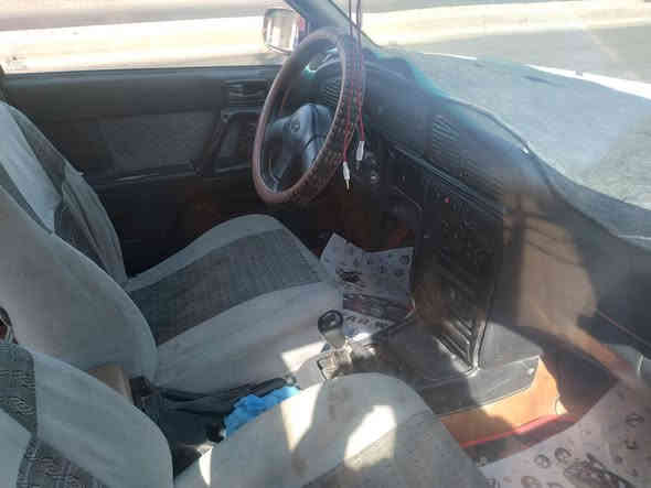 السلام عليكم سياره انتره دمعه موديل 94 رقم لاماني انبار كير ومحرك وصدر خير من الله باتري جديد كهربايات شغاله سعر 22 وبيها مجال اتصل وتدالل ***********
