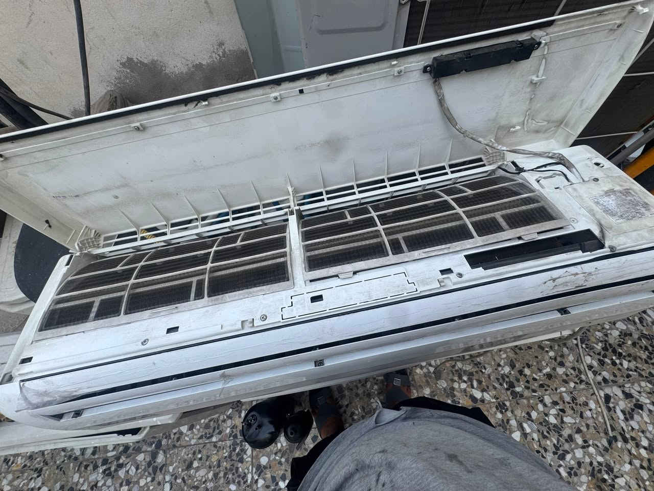 سبلت لحافض شرط بلجيس جديد كلش لباب الول جهاز ممستخدم هواي شغال وعل فحص طن ونص للبيع سعره375جهاز جديد كلش الله شاهد ‭***********‬

