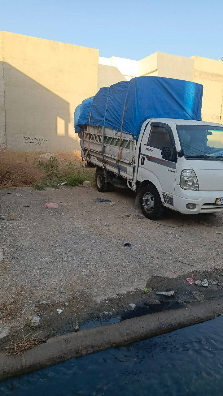 السلام عليكم عندي كيا فحل تحمل 4 طن مستعد بنقل جميع أنواع البظايع والأخشاب والمواد الأخرى من الموصل أو علا المحافظات الجنوبية والشمالية للعلم موقع الكيا وصاحبها في الموصل هاي ارقامي     ***********         *********** خاير  ودلل
