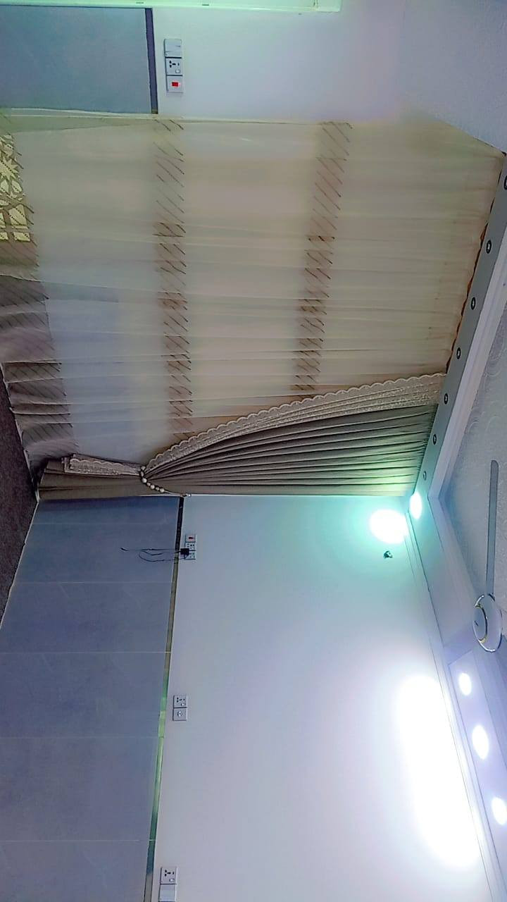 البيت البيع المساحه 125 الموقع حي الزهور شارع العوج بنيان جديد البيت كله شغل درجه  اوله مطلوب اسكان تريد انته تسدد تريد تطي فلوس ثاني يوم اداورلك تفاصيل اكثر خابر ***********
