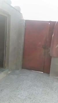 بيت حواسم منطقة سبعه نيسان   لا ازاله ولا مبلقينه بيت مرتب وحلو سفسار ...