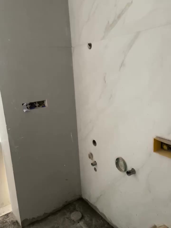 تطبيك ألواح جدران او أرضيات تصفير مساطر جدران او ارضيه مكاني بغداد هـ ***********
