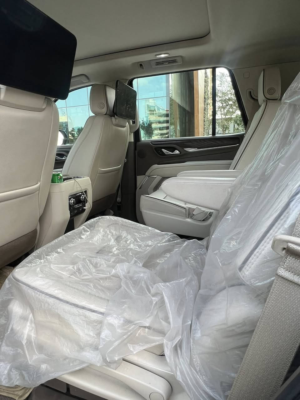 يوكن دينالي2023  وكالة المنصور بدون صبغ بدون تبديل كير مكينه مكفولات ماشيه29  الف فول مواصفات جكات شاشات كرسي منفصل وباق المواصفات معروفه السعر 600 ورقه بيه مجال مكانها المشتل سياره مغلفه PPFالاستفسار اتصل على الأرقام ***********/***********
