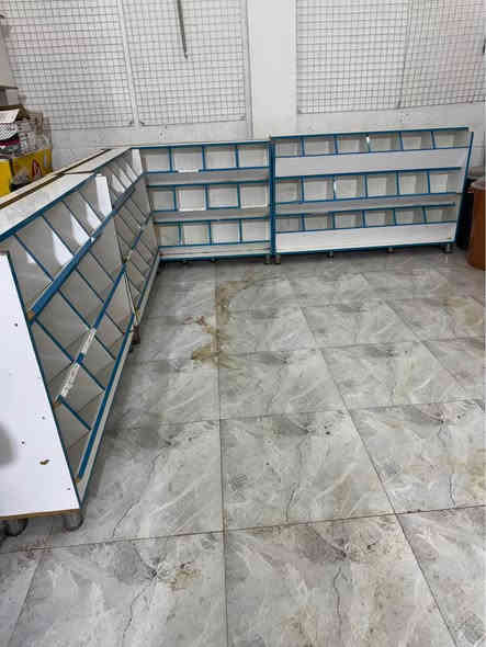 ‎لوكرات خشب تركي استخدام قليل جداً  السعر خاص رقم الموبايل ***********‎ السماوا
